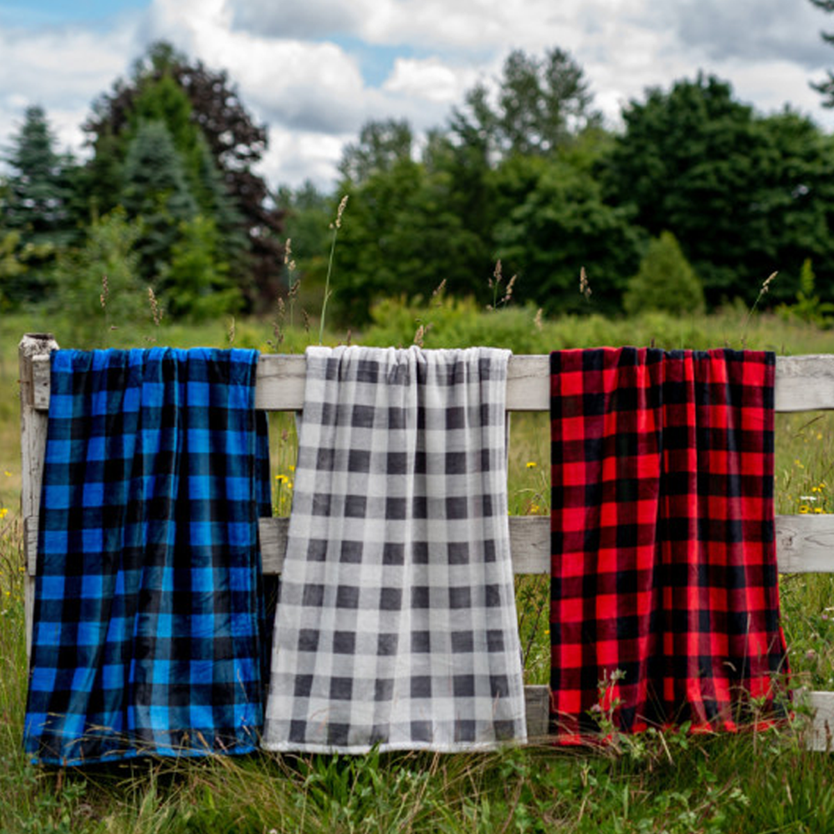 WHITERIDGE HUNTLY PLAID THROW BLANKET