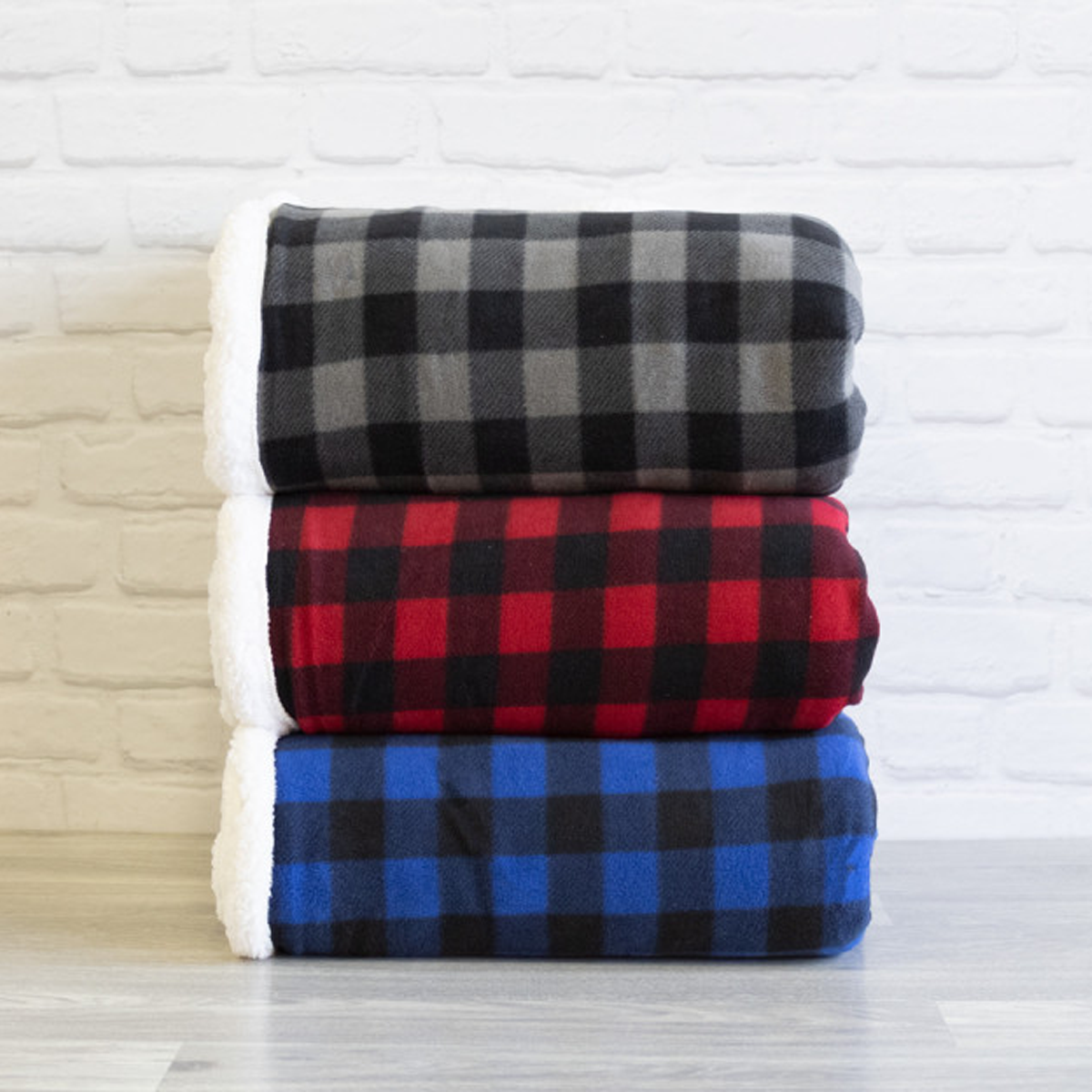 WHITERIDGE LUMBERJACK PLAID SHERPA THROW BLANKET